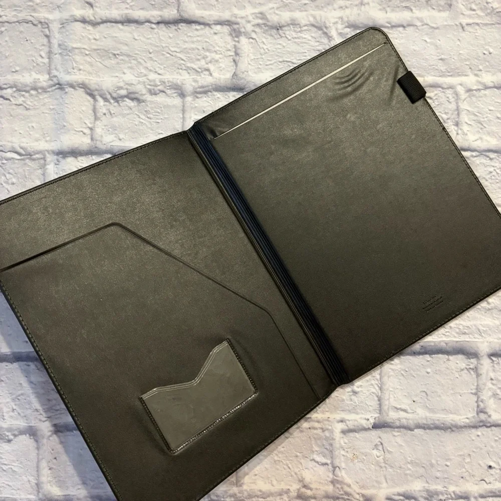 *Rare Find* Disney Parks & Events black faux leather portfolio folder